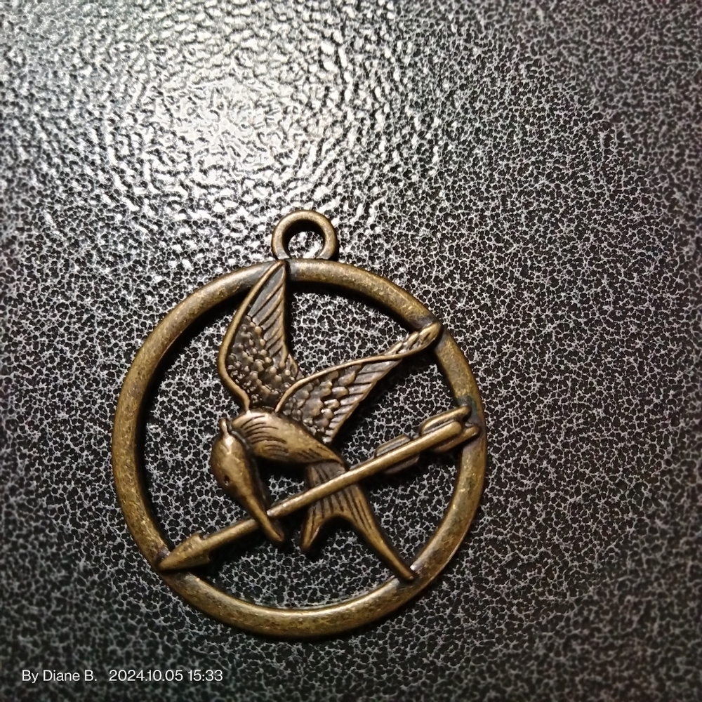 Mockingjay Hunger Games  LGF Hummingbird with Arrow